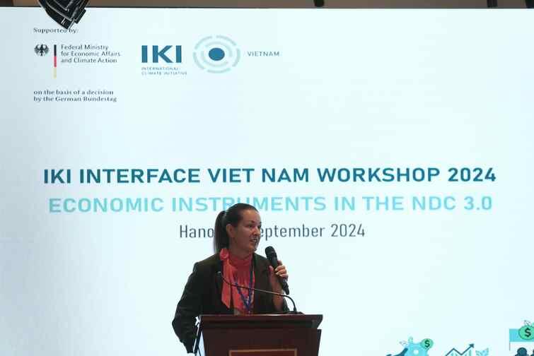 Woman giving a presentation