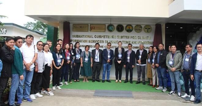 Gruppenbild der Vertreter:innen von local government units (LGUs) und Experten für Landwirtschaft und Fischerei.