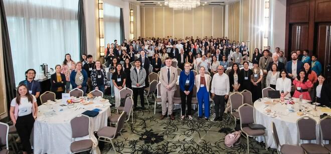 Gruppenbild der Vertreter der Convention on Biological Diversity (CBD) COP16 und des United Nations Framework Convention on Climate Change (UNFCCC).