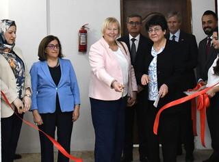 Representatives from Germany and the Kurdistan Region of Iraq officially inaugurate the new GMAC office within the MoLSA building.