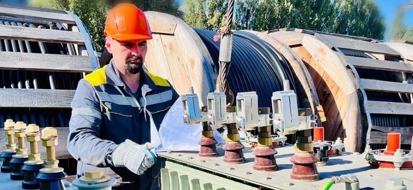 Supplying equipment for the power grid.