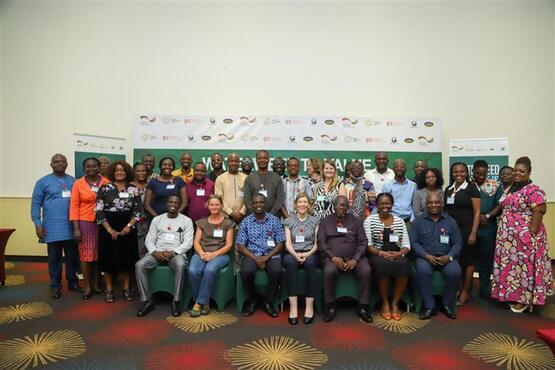 Gruppenfoto der Verteter:innen der German Development Cooperation und der Volta River Estates Limited