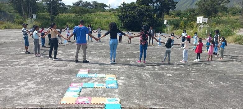 Jóvenes y niñ*s participan en la metodología Ruta participativa: de salto en salto a la violencia le ponemos alto.