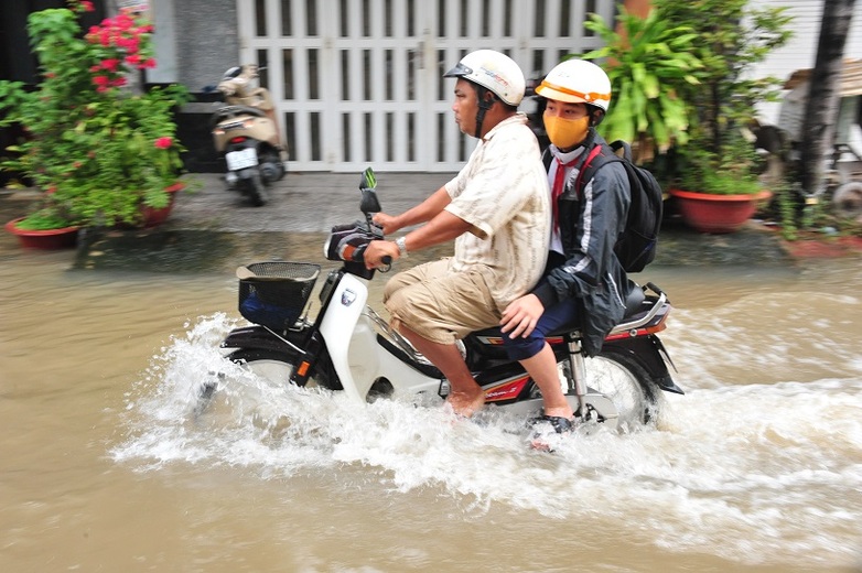 Überschwemmte Straßen in der Stadt Can Tho im Mekong-Delta, Vietnam