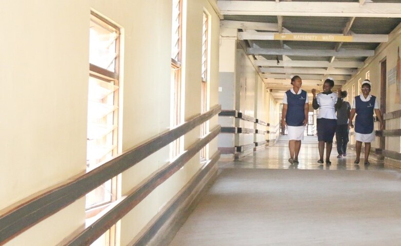 Three nurses at one of the GIZ-supported hospitals in Malawi.