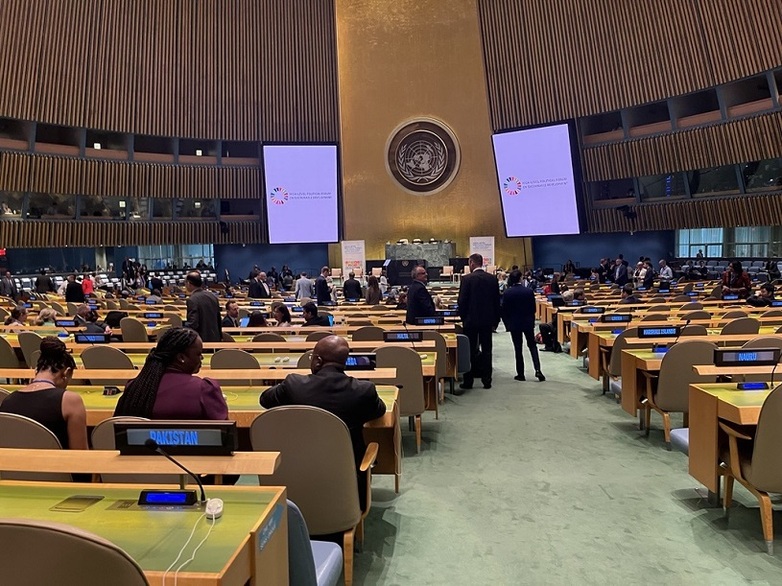 People exchange views at the ‘High Level Political Forum’ in New York.