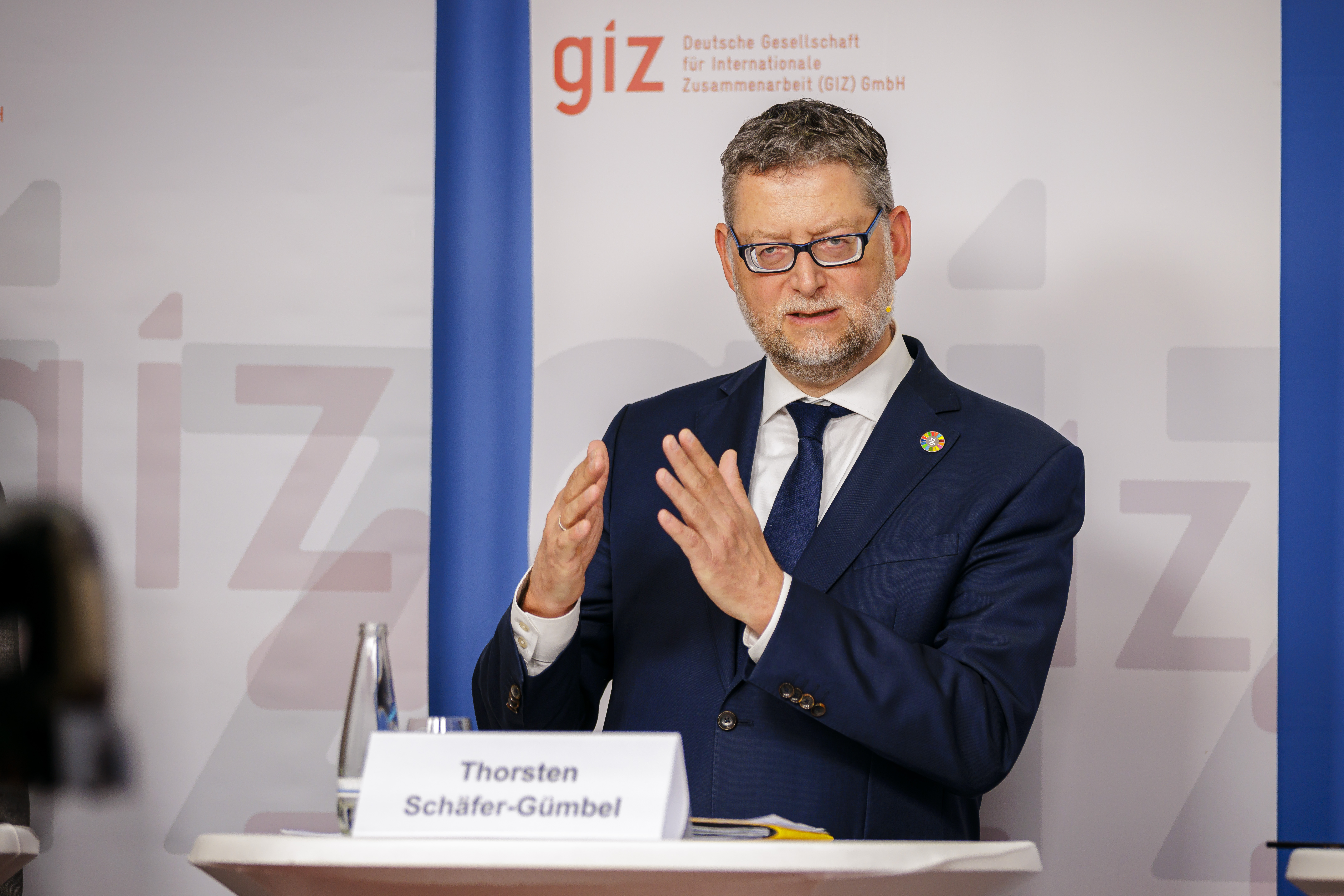 GIZ-Chairperson of the Supervisory Board and BMZ State Secretary Flasbarth speaks on the GIZ annual press conference. 